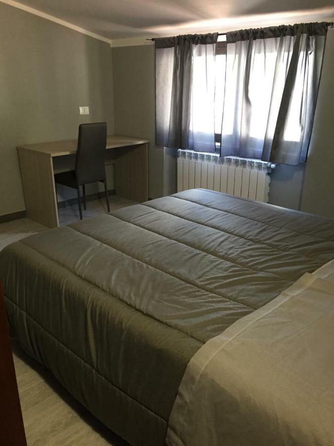 Albergo "Da Gigi" チェラーノ エクステリア 写真